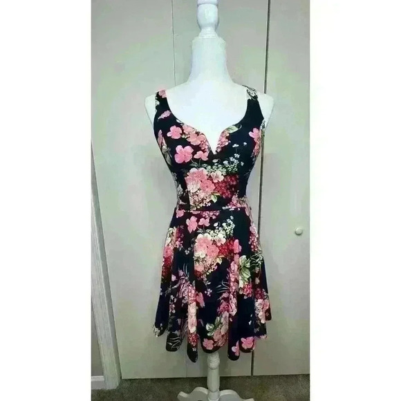 B Darlin Dresses & Skirts - B Darline Dress Womens Sz 1/2 NWT Navy Fit Flare Floral Sleeveless Open Back